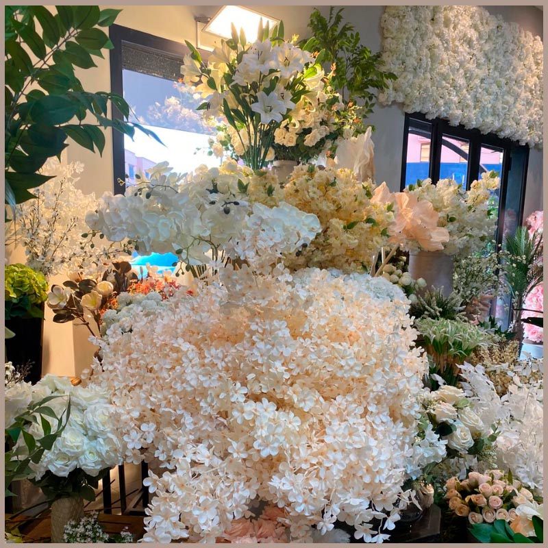 Bouquet fleurs blanches Marrakech Stean Art Floral Sidi-Ghanem